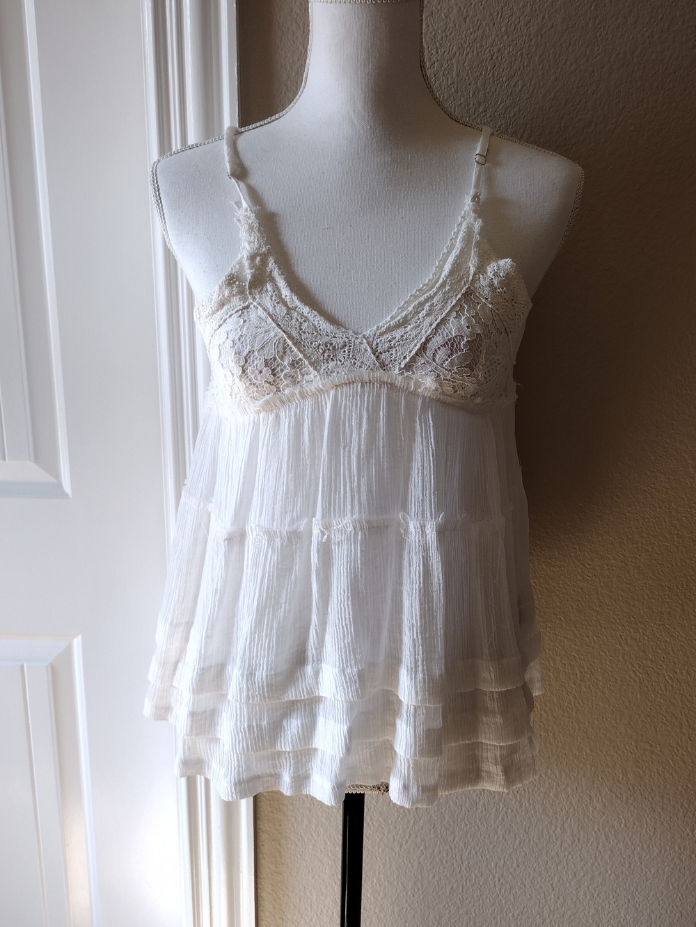 NWOT POL White Lace Tiered Babydoll Tank Top